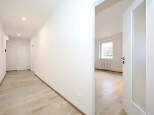 Pronájem bytu 2+kk, Praha - Smíchov, Kroftova, 58 m2