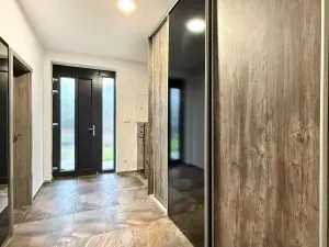 Pronájem rodinného domu, Dubí, Zahradní, 114 m2