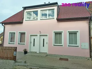 Pronájem bytu 3+kk, Křemže, Náměstí, 77 m2