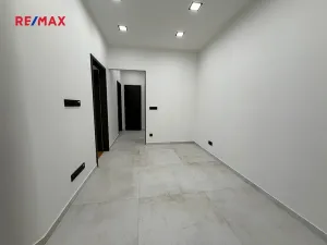 Pronájem bytu 3+kk, Praha - Vinohrady, náměstí Jiřího z Lobkovic, 86 m2