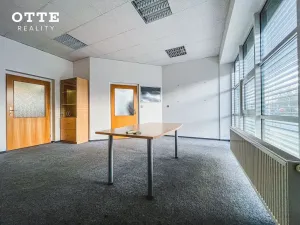 Prodej výrobních prostor, Plzeň, Teslova, 1085 m2