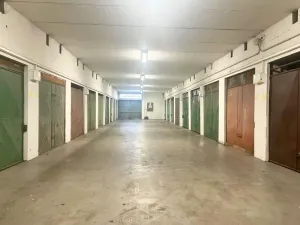 Pronájem garážového stání, Kladno - Kročehlavy, Americká, 17 m2