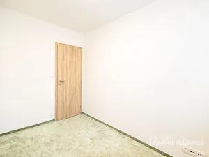 Pronájem bytu 3+1, Praha - Prosek, Litoměřická, 54 m2