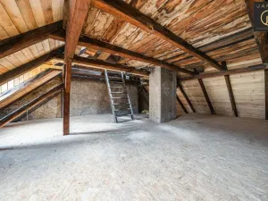 Prodej rodinného domu, Jáchymov, náměstí Republiky, 220 m2