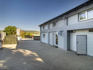 Prodej kanceláře, Beroun - Beroun-Zavadilka, Na Ratince, 228 m2