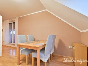 Pronájem bytu 2+kk, Zastávka, Stará osada, 63 m2