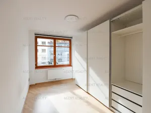 Pronájem bytu 3+kk, Praha - Břevnov, Za Strahovem, 56 m2