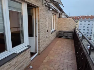 Pronájem bytu 2+kk, Praha - Nusle, Družstevní, 45 m2