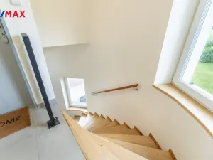 Pronájem bytu 1+kk, Roztoky, Lidická, 33 m2