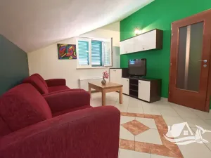 Prodej vícegeneračního domu, Vodice, Chorvatsko, 1230 m2