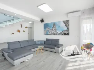 Prodej vily, Split, Chorvatsko, 195 m2