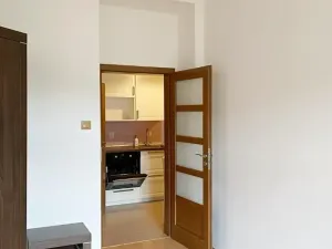 Pronájem bytu 2+1, Praha - Holešovice, U Uranie, 52 m2