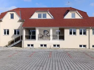 Prodej bytu 2+kk, Hevlín, 67 m2