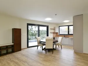 Pronájem bytu 3+kk, Praha - Petrovice, Dieselova, 80 m2
