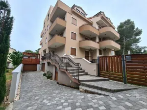 Prodej bytu 4+kk, Pula, Chorvatsko, 305 m2