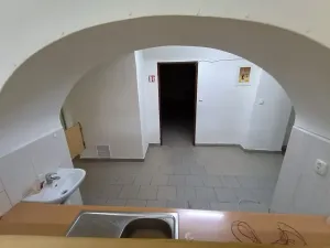 Pronájem obchodního prostoru, Nepomuk, náměstí Augustina Němejce, 130 m2