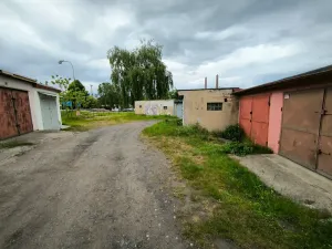 Pronájem garáže, Lovosice, Terezínská, 19 m2