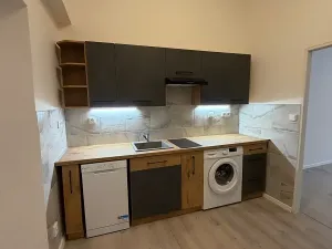 Pronájem bytu 2+1, Hradec Králové, Velké náměstí, 51 m2