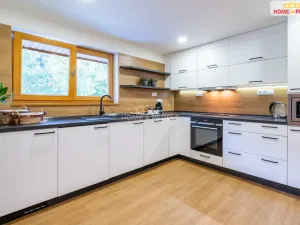 Prodej bytu 4+kk, Velké Karlovice, 135 m2