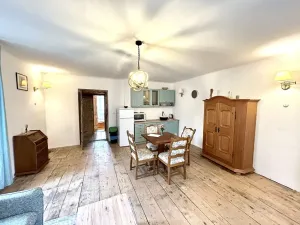 Prodej apartmánu, Líšnice, 300 m2