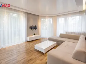 Pronájem bytu 3+1, Karlovy Vary - Doubí, Spálená, 83 m2