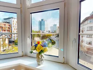 Prodej bytu 2+1, Praha - Holešovice, U Uranie, 55 m2