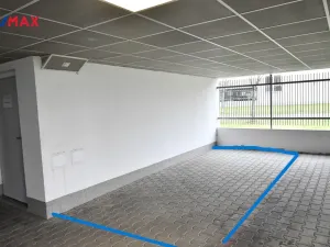 Pronájem garážového stání, Hradec Králové - Třebeš, Svatojánská, 13 m2