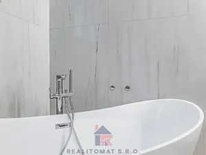 Prodej bytu 4+kk, Praha - Komořany, Pod lesem, 127 m2