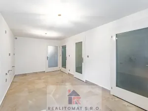 Prodej bytu 4+kk, Praha - Komořany, Pod lesem, 127 m2