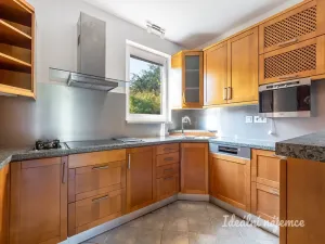 Pronájem bytu 4+kk, Praha - Satalice, Kemrova, 141 m2