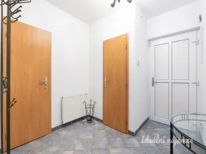 Pronájem bytu 4+kk, Praha - Satalice, Kemrova, 141 m2