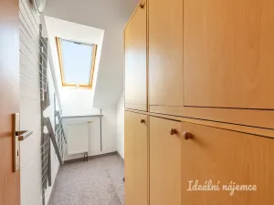 Pronájem bytu 4+kk, Praha - Satalice, Kemrova, 141 m2