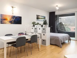 Pronájem bytu 1+kk, Praha - Braník, Skálové, 44 m2