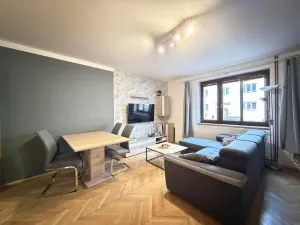 Pronájem bytu 2+kk, Pardubice - Zelené Předměstí, Železničního pluku, 47 m2