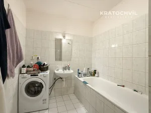 Pronájem bytu 1+kk, Praha - Řepy, Makovského, 40 m2
