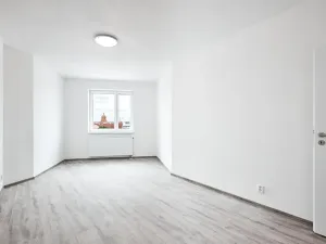 Pronájem kanceláře, Plzeň, Železniční, 96 m2