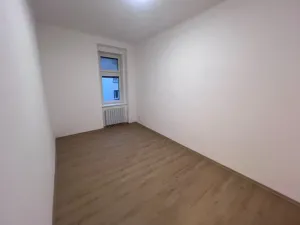 Prodej bytu 2+1, Praha - Libeň, Na stráži, 48 m2