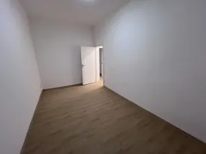 Prodej bytu 2+1, Praha - Libeň, Na stráži, 48 m2