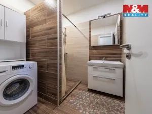 Prodej rodinného domu, Spálené Poříčí - Struhaře, 225 m2