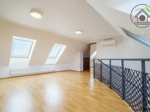 Prodej bytu 3+1, Praha - Suchdol, Brandejsovo náměstí, 116 m2