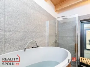 Prodej rodinného domu, 213 m2