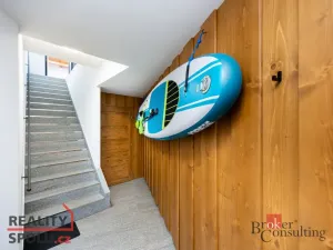 Prodej rodinného domu, 213 m2