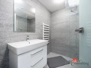 Prodej rodinného domu, 213 m2