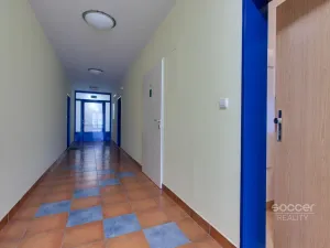 Pronájem bytu 1+kk, Praha - Bohnice, Ústavní, 59 m2