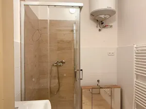 Pronájem bytu 1+kk, Praha - Nusle, Na Veselí, 42 m2