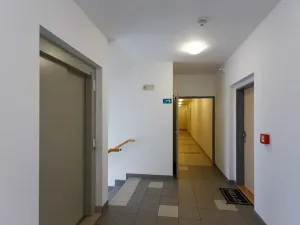 Pronájem bytu 2+kk, Praha - Kyje, Farkašova, 48 m2