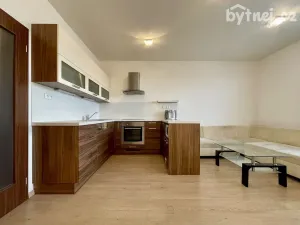 Pronájem bytu 3+kk, Olomouc - Nové Sady, Novosadský dvůr, 67 m2