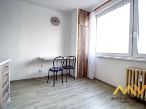 Pronájem bytu 1+1, Hradec Králové - Nový Hradec Králové, třída Edvarda Beneše, 41 m2