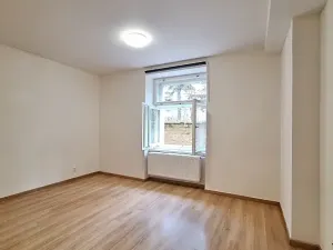 Pronájem bytu 1+kk, Praha - Bubeneč, U zeměpisného ústavu, 26 m2