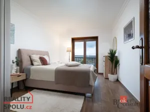 Prodej rodinného domu, Kly - Hoření Vinice, 288 m2